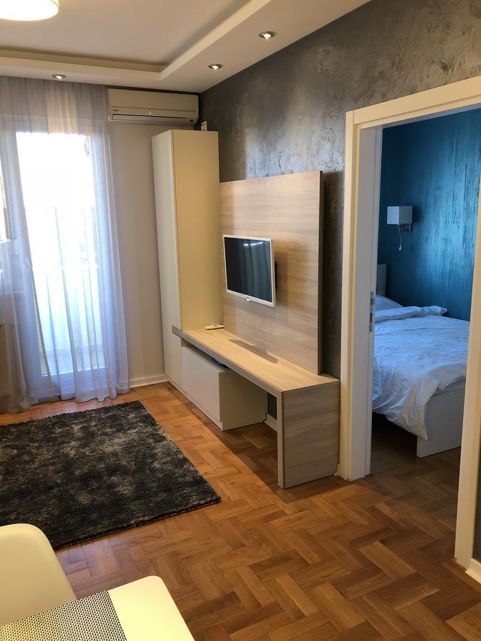 5 Stars Apartment With Free Garage Place โนวีซาด ภายนอก รูปภาพ